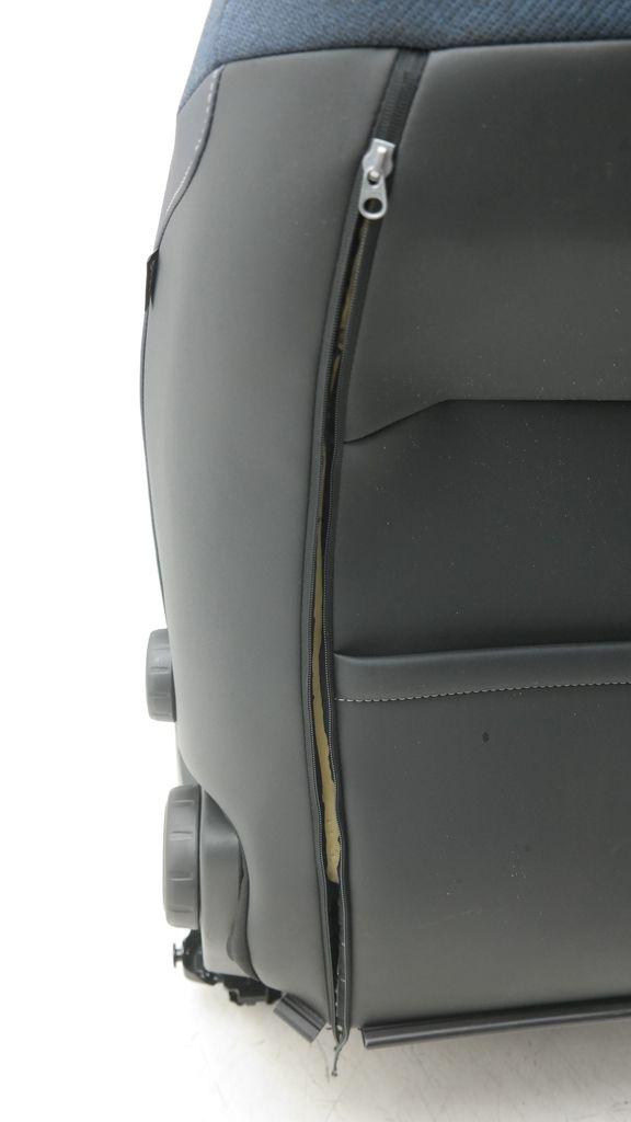 !BLAUW STOF EN LEDER A2 BEKLEDING UITVOERING C C41 FL 9832021180 9823917680 9836082880 9834250880 98344821LW 98344830LW FLW BLEU-VERT CLAIR !KLEIN SCHEURTJE RECHTS ONDER IN ZIJKANT ZITTING +HOOFDSTEUN 98344455LW FLW BLEU-VERT CLAIR !ZONDER AIRBAG