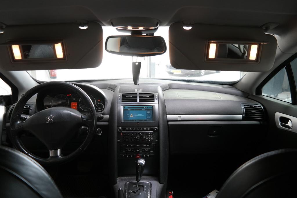 PEUGEOT 407 COUPE