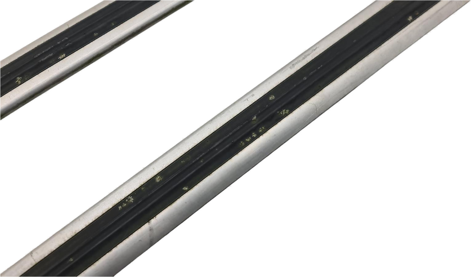 A2 CHROME LAMINERING LAAT LOS OP DIVERSE PLEKKEN 836168 8361R0 + 836169 8361R1