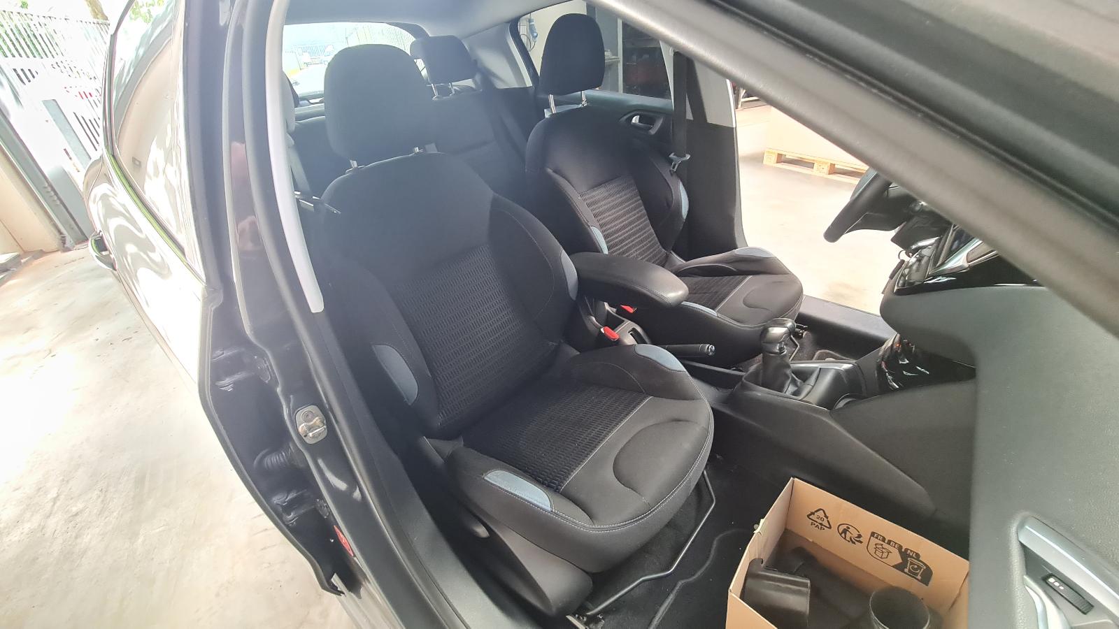 PEUGEOT 208 BERLINE 5 DRS