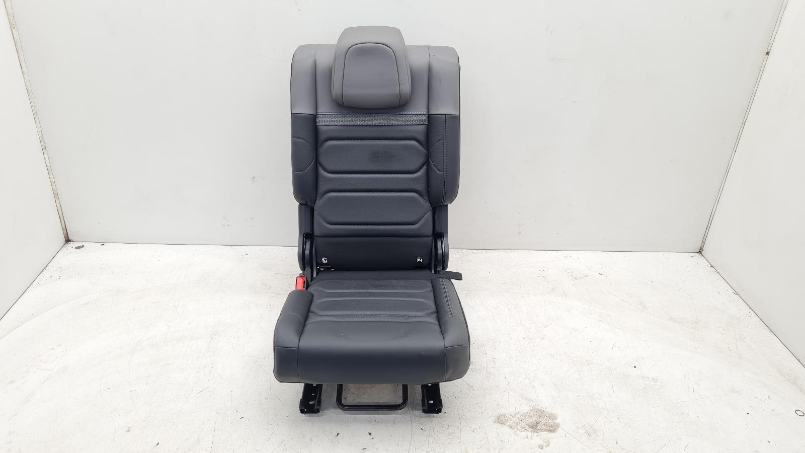 GRIJS/ZWART LEER MET BLAUWE STREEP A2 LEDER NIXON + TEP TK FF FRAME 9823459380 MET STOF 1640394180 16865947ZD 1640394780 16865959ZD HZD ZWART MISTRAL MET HOOFDSTEUN 16865941YC HYC NIXON