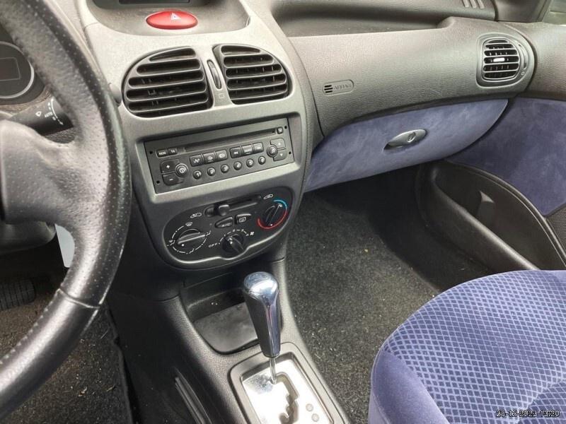 PEUGEOT 206 3DRS SEDAN
