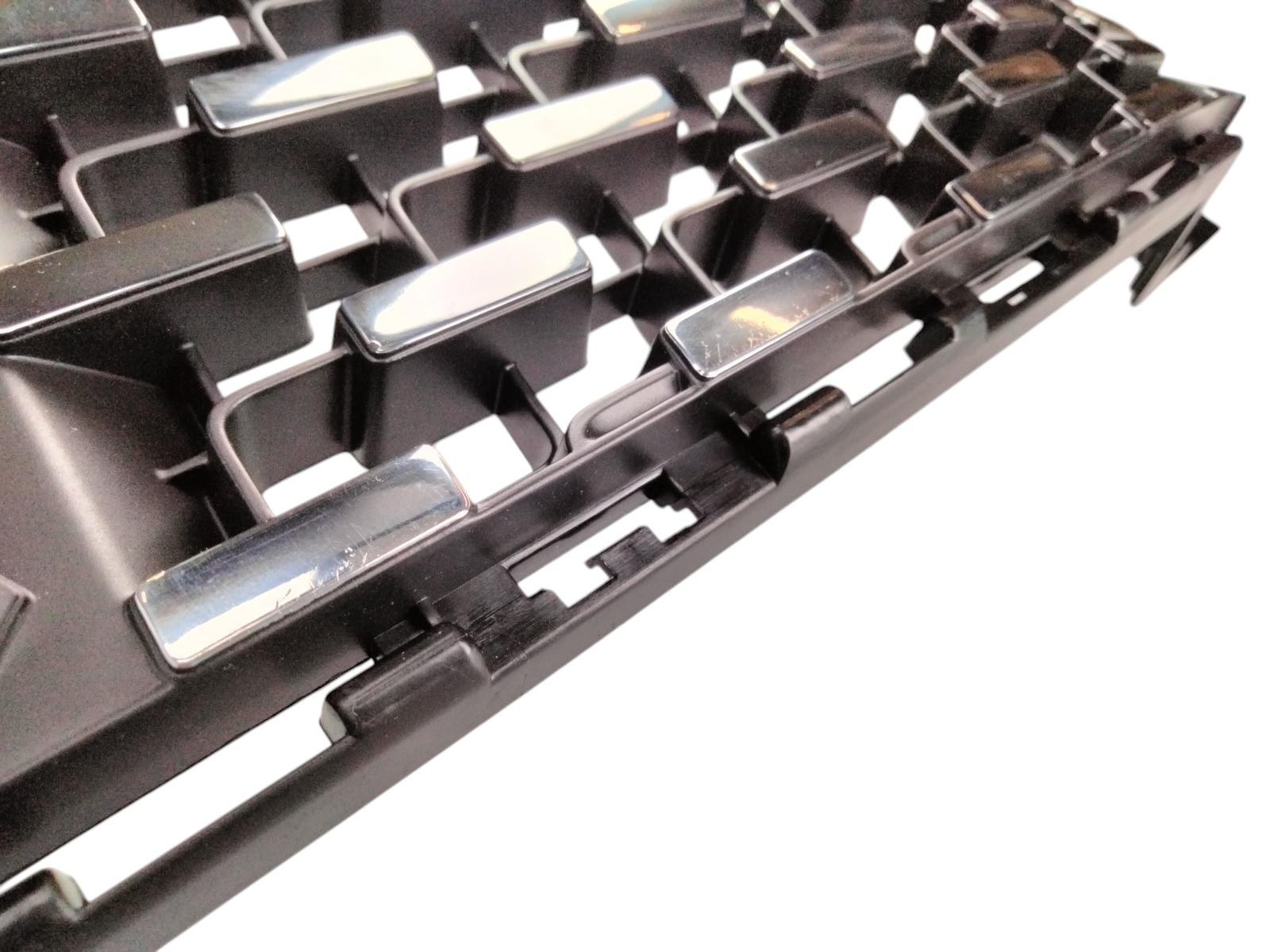 Grille Gt Line/ Zonder Night Vision-systeem En Citypark 2