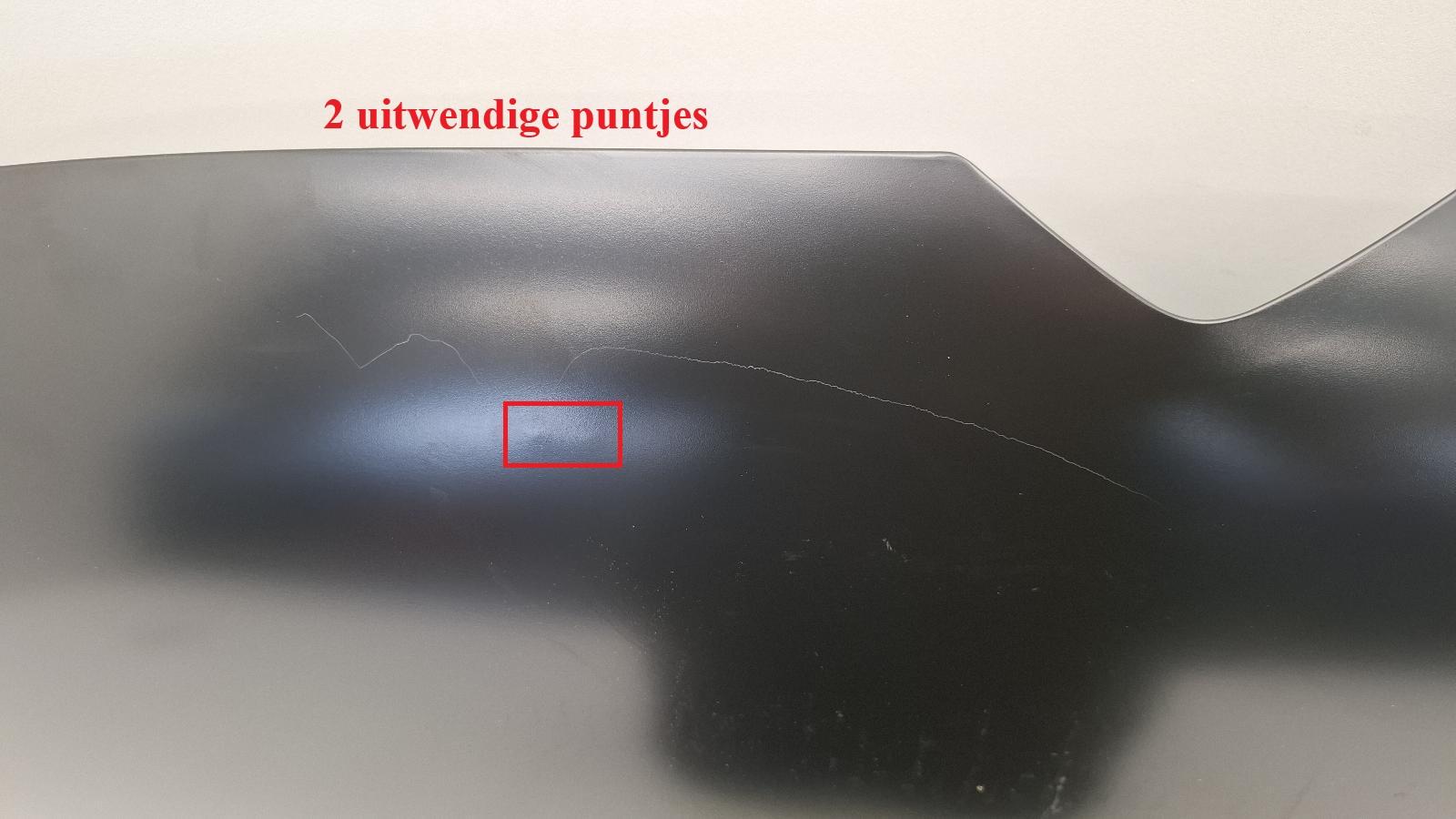 ONGESPOTEN A2, 2 UITWENDIGE PUNTJES IN VOORRAND 1687142280