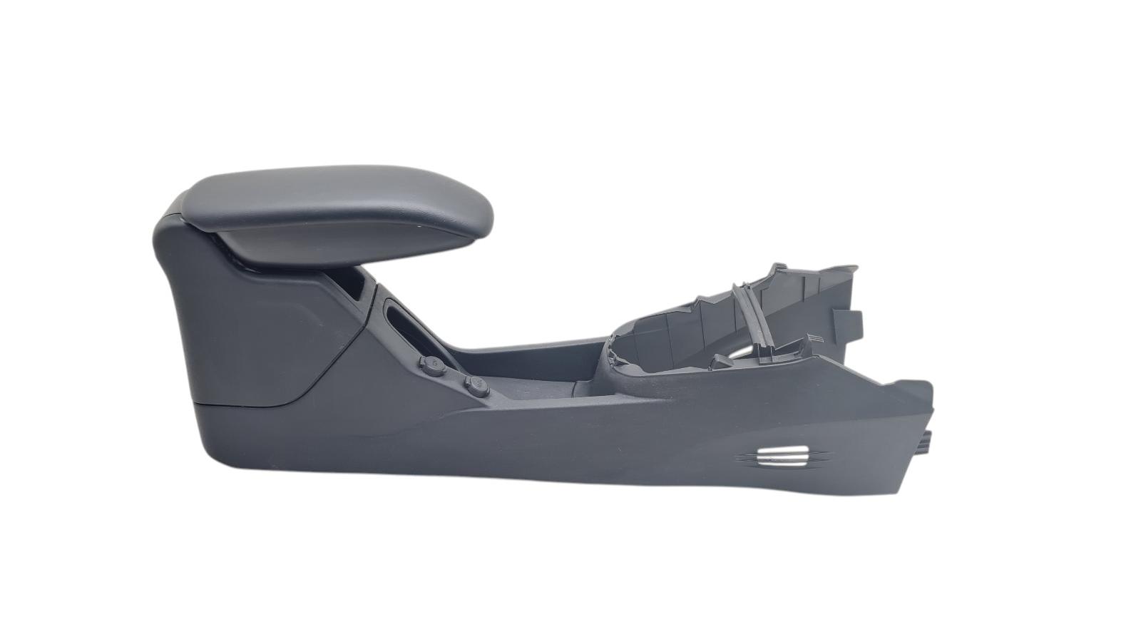HZD ZWART MISTRAL A2 7591AP +ZIJKANTEN 7591AR + 7591AS +STEUN 7591AQ +MIDDENCONSOLE 7591AF RP 98015784ZD +BEVESTIGINGSMATERIAAL