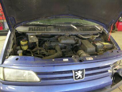 PEUGEOT 806 STDT 2.1