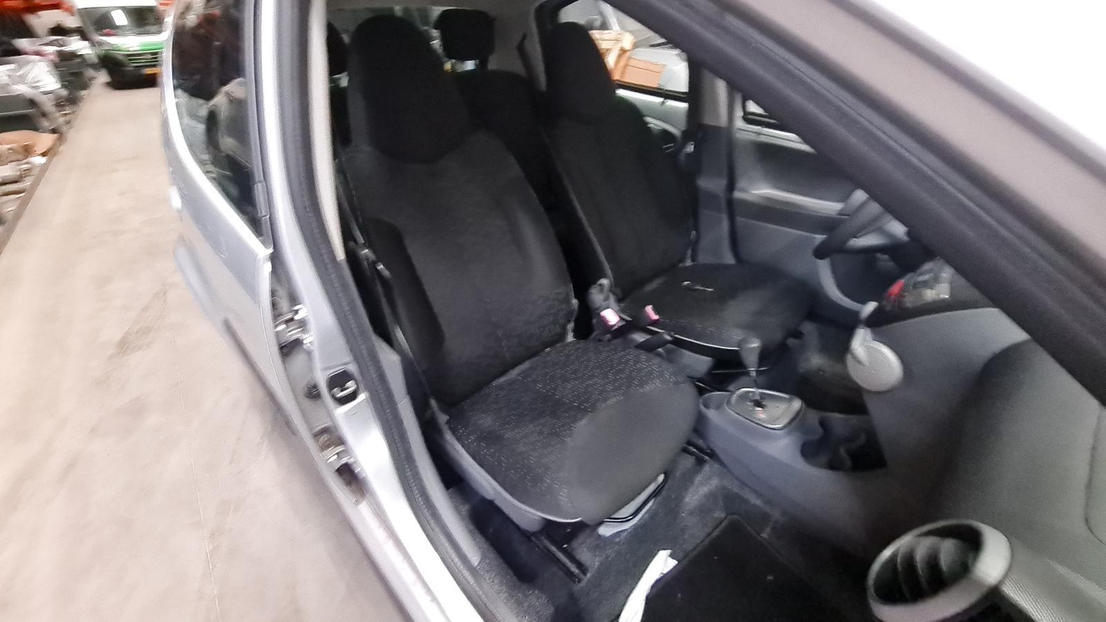 PEUGEOT 107 SEDAN 5DRS