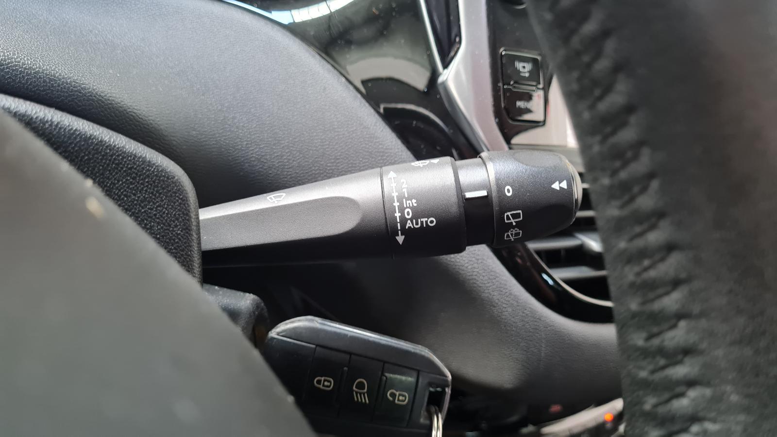 PEUGEOT 208 BERLINE 5 DRS
