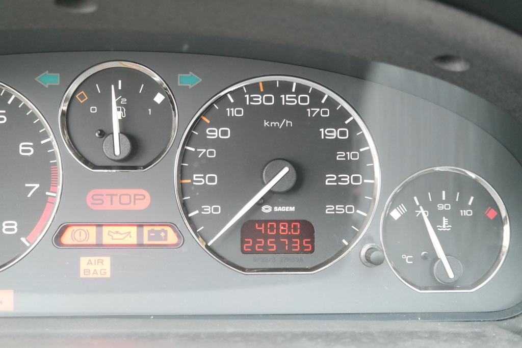 PEUGEOT 406 3.0 COUPE