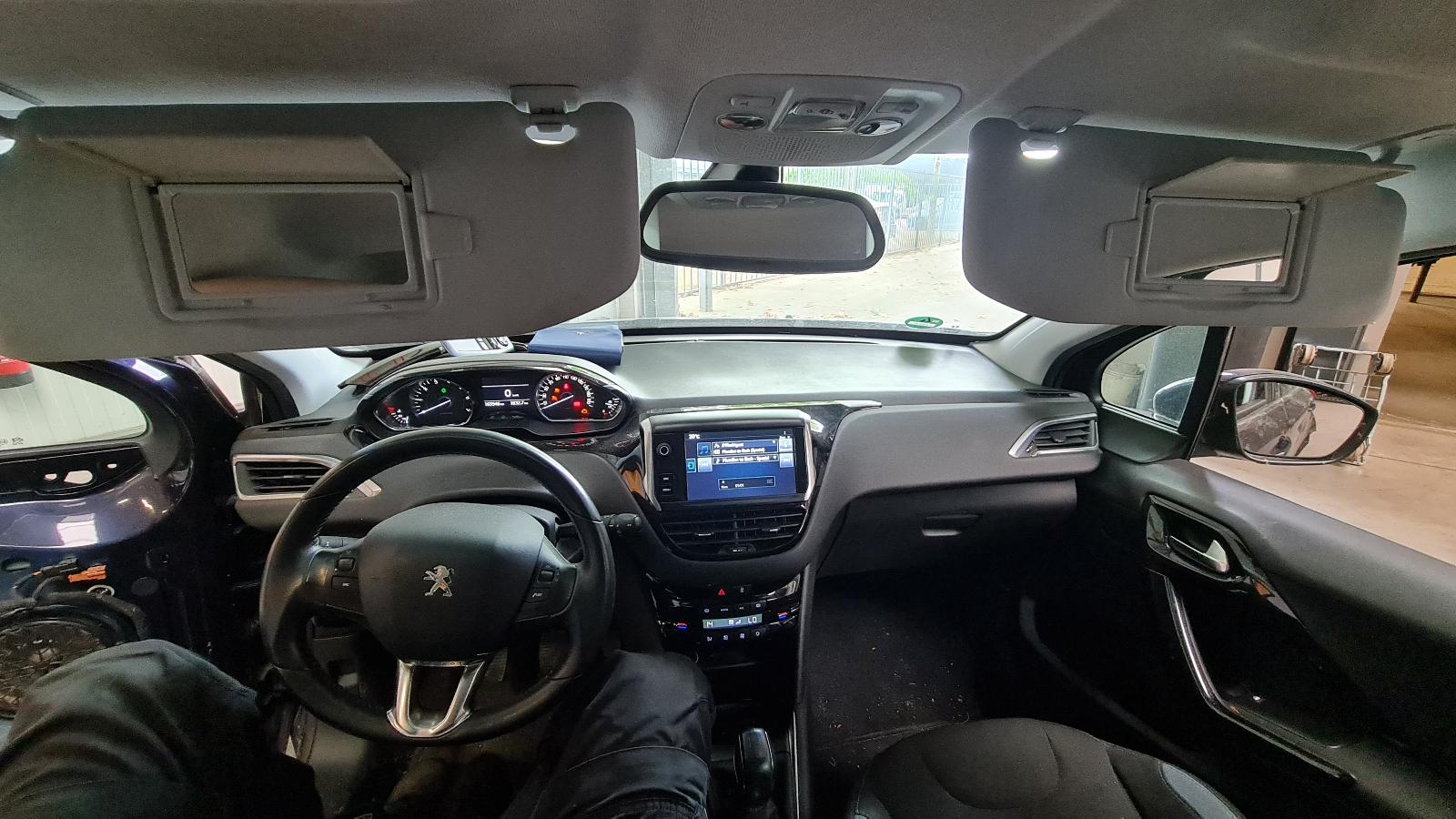 PEUGEOT 208 5 DRS BERLINE