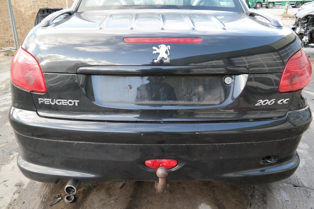 PEUGEOT 206