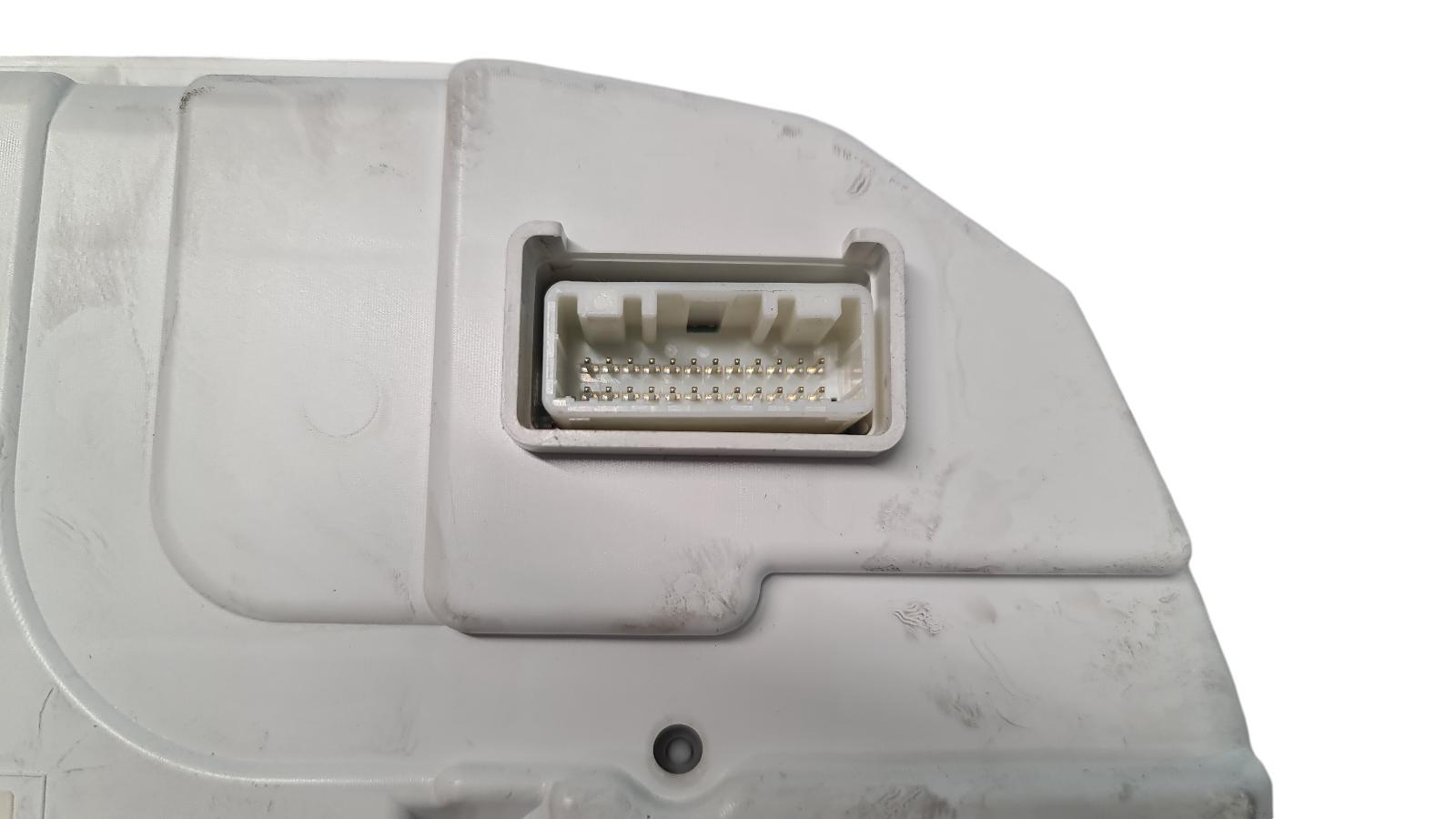 A2 DIVERSE LICHTE GEBRUIKSSPOREN 8100B801 1607753380