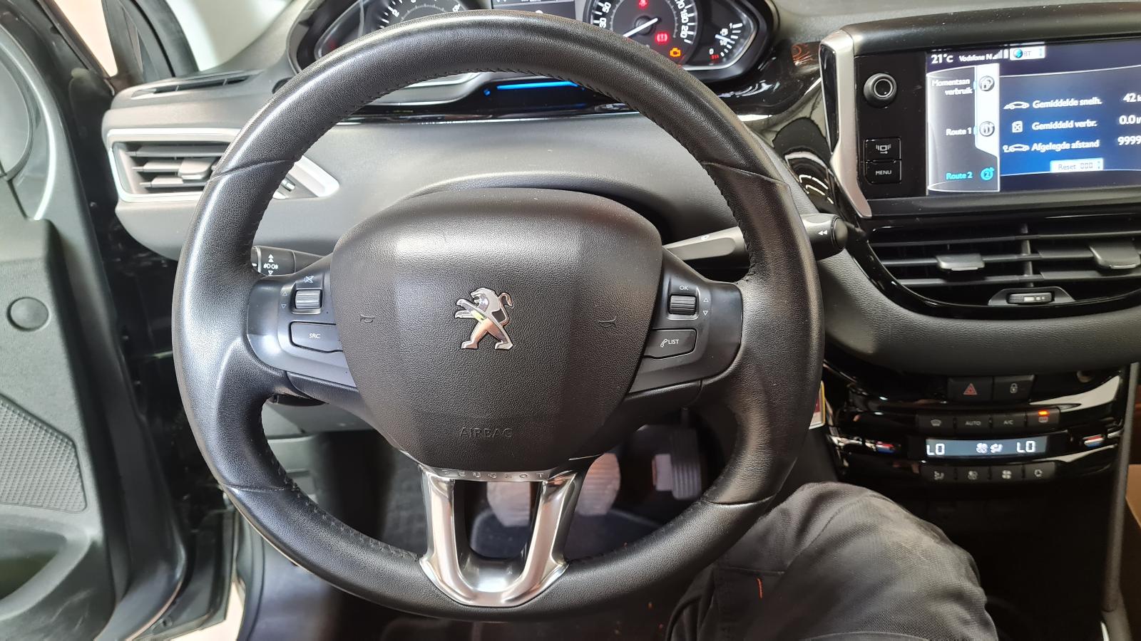 PEUGEOT 208 BERLINE 5 DRS