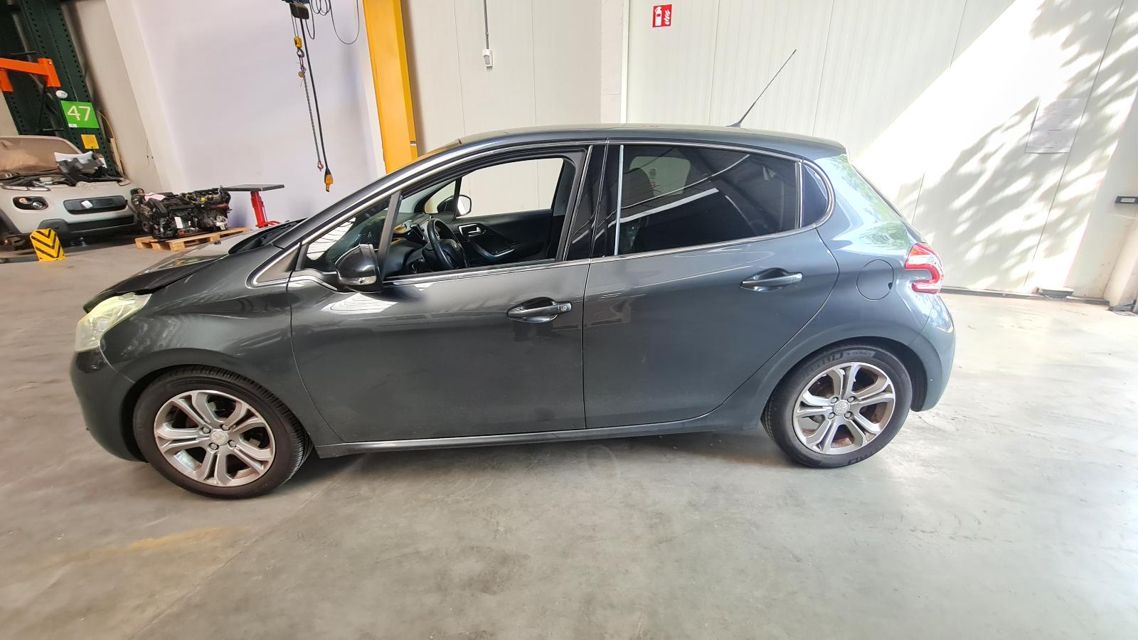 PEUGEOT 208 BERLINE 5 DRS
