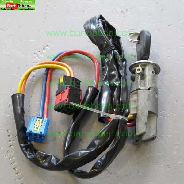 CONTACTSLOT/ +BSI/ 2 STEKKERS 2 DRAADS/ 8610-/ ZIE 4162AN