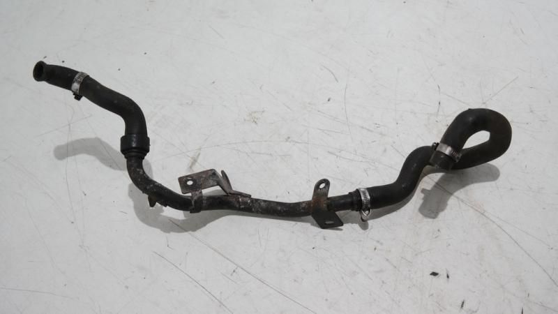 B 3.0 24V 6CYL XFU ES9A/ OLIEKOELER NAAR THERMOSTAATHUIS/ ZIE 132371 RP 1323EE