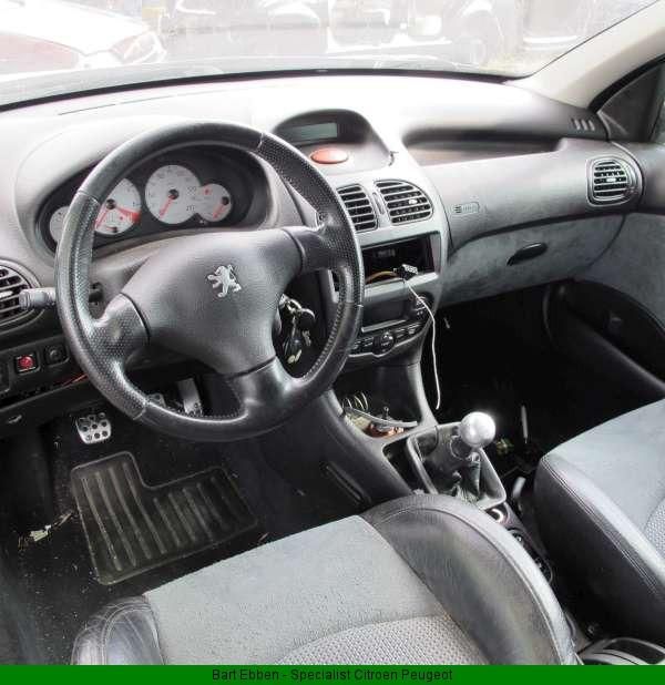 PEUGEOT 206 2.016V GTI