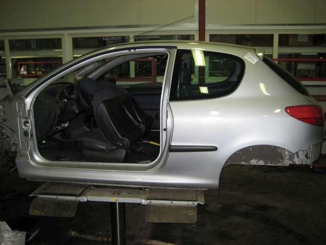 PEUGEOT 206 1.1 XR