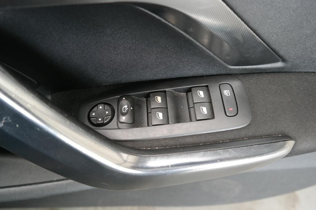 PEUGEOT 2008 CROSS OVER A94F