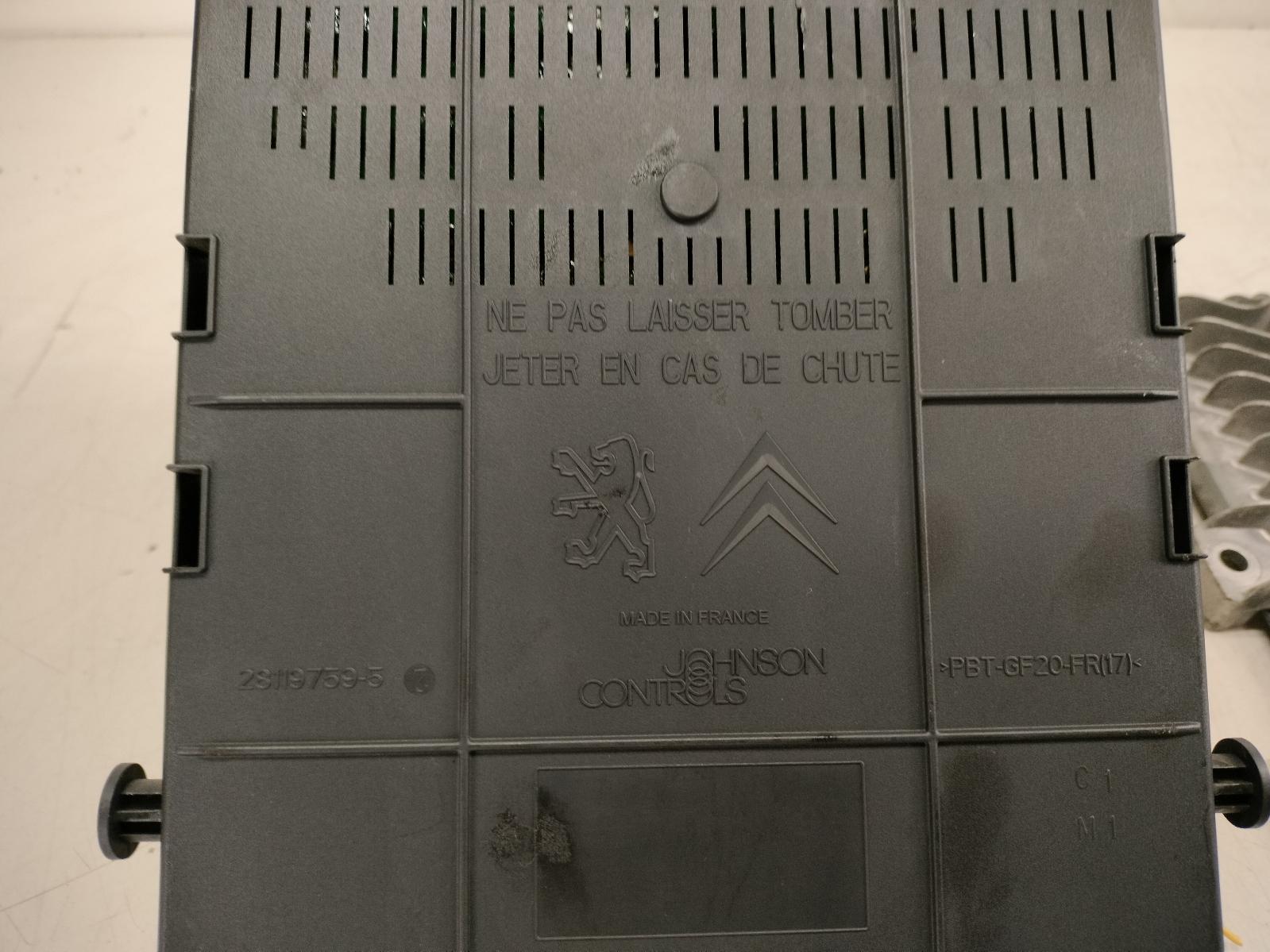 SETPRIJS ECU 1942YJ 1942YK BSI 6580SS RP 657062 6580SV NFP ECU SIEMENS SID 201 5WS40534D-T SW9665164380 HW9663122980 BSI JOHNSON CONTROLS BSI04EV K04-00 966405908002 CONTACTSLOT 4162KF RP 4162XT +2X SLEUTEL MET CV