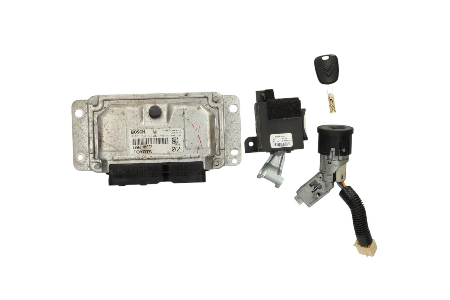SETPRIJS ECU 194002 194367 MET TRANSPONDER 6545PR :ECU BOSCH 0261208702 1039S12537 89661-0H022 :TRANSPONDER VALEO 89780-0H021 MET CONTACTSLOT MET SLEUTEL 4162FK SLEUTEL1X SIMPEL