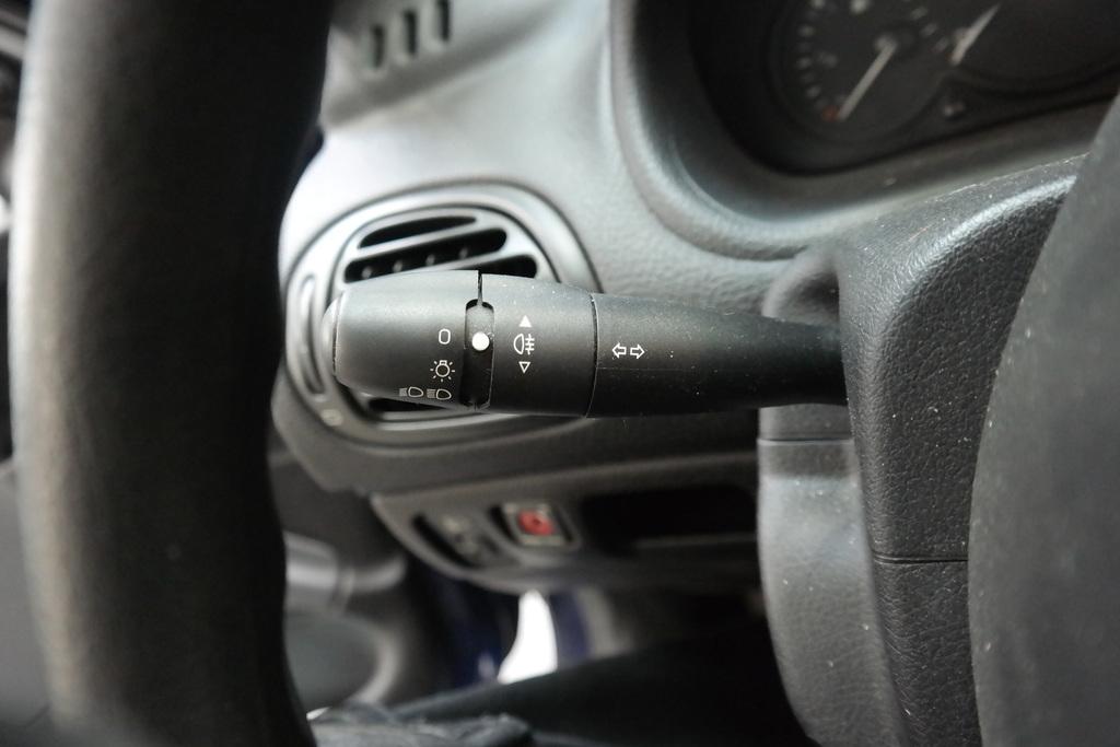 PEUGEOT 206 3 DEURS SEDAN