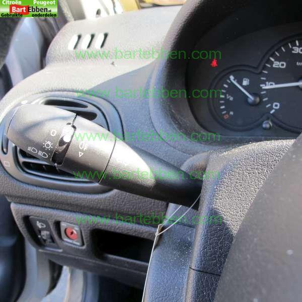PEUGEOT 206 1.4 XR